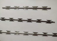 チェーン・リンクのダイヤモンドの網の塀のためのHdgのコイルの直径500mmかみそりワイヤー コンチェルティーナ