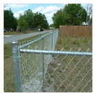 カスタマイズされたチェーン・リンクの塀柵はGalvanaized熱い浸されたポリ塩化ビニールを塗った締め金で止める