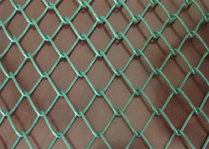 電流を通された1.8m 1.5mまたはポリ塩化ビニールはスポーツ界のためのチェーン・リンクの金網の塀に塗った