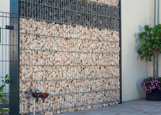 75x75MM庭の装飾の壁のための開始溶接されたワイヤーGabionsの網