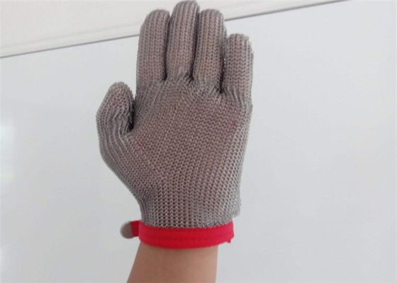 銀製色によって溶接されるChainmailの切断の手袋、安全Chainmailの台所手袋